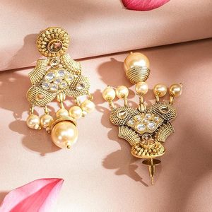 Parure de bijoux ethniques indiens en alliage de zinc plaqué or avec zircon, motif floral serti, pour femme, idéale pour mariage et soirée - Product Image 5