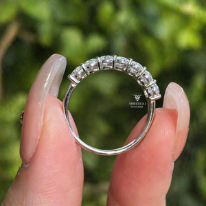 Anillo de Compromiso de Oro Sólido de 14K con Diamante Ovalado Cultivado en Laboratorio DEF VVS de 2CT/3CT, Media Eternidad, Oro Amarillo de 14k - Product Image 5