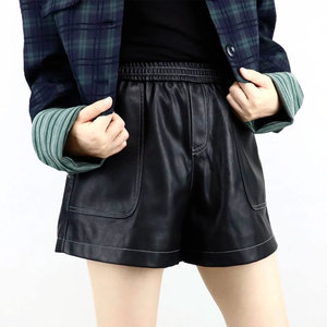 Shorts en cuir légers pour femmes, shorts de sport pour femmes avec poches latérales, shorts respirants avec cordon de serrage en vente - Product Image 1