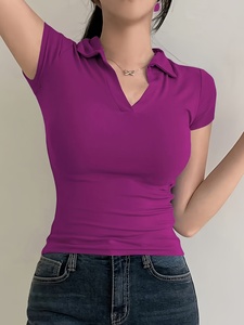 Camiseta Corta Moderna para Mujer, para un Estilo sin Esfuerzo y Uso Diario Cómodo - Product Image 3