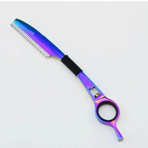 Navaja de Afeitar Profesional de Acero Inoxidable de Una Sola Hoja, Mango de Plástico, Diseño Largo para Uso en Salón de Barbería, para Diestros, Calidad A+ - Product Image 1