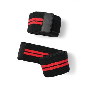Protège-coudes tricotés à rayures noires et rouges, respirants, protection universelle unisexe, fermeture auto-agrippante, toutes saisons - Product Image 3