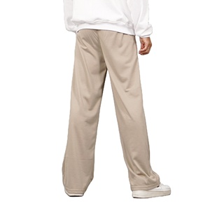 Los pantalones sueltos de Rio combinan estilo y comodidad sin esfuerzo. Perfecto para aventuras urbanas u ocasiones casuales. - Product Image 6