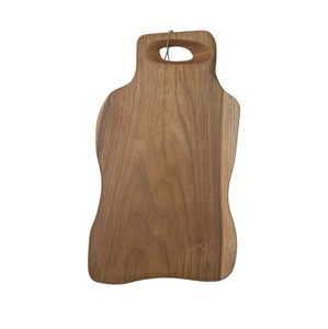 Planche à découper professionnelle en bois massif de qualité supérieure pour la découpe, le service et la préparation des aliments - Product Image 3