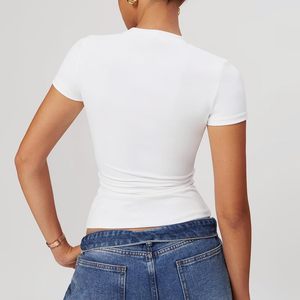 เสื้อยืดลำลองผู้หญิง ยืดหยุ่น กระชับรูปร่าง คอกลม ใส่สบายทุกวัน - Product Image 1