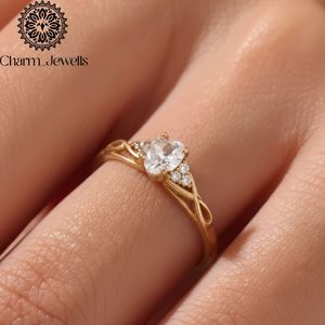 Anillo de compromiso de plata con moissanita talla cojín Charm Jewels, engaste de puntas, piedras laterales pavé, clásico para mujer, certificado IGI, 3 GM - Product Image 6