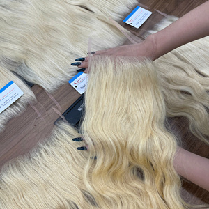 Pelucas de cabello humano con encaje frontal suizo HD y encaje frontal, cabello virgen, cierre de encaje, cabello ondulado natural, color natural virgen. - Product Image 1