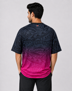 Camiseta Deportiva de Secado Rápido con Cuello Redondo, Corte Regular, Talla Grande, Sublimada, Estilo Europeo, Camiseta de Manga Corta para Hombre con Estampado Geométrico Degradado - Product Image 3