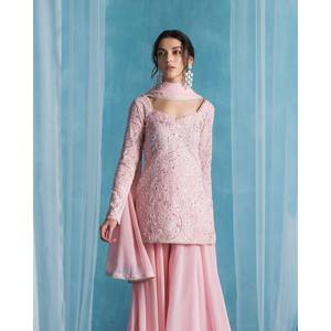 Conjunto Tradicional Chino LG de Color Rosa con Mangas Largas, Diseño Floral en la Parte Superior e Inferior, y Dupatta para un Look Festivo - Product Image 6