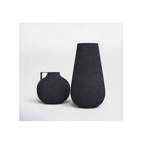 Latest Design Modern Decorative Textured Metal <b>Vase</b> with Handle Metal Modern <b>Table</b> <b>Vase</b> Metal <b>Vase</b> for Tabletop Decoration - Product Image 5