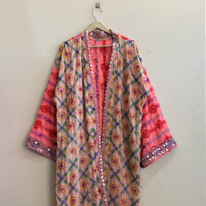 เสื้อคลุมกิโมโนปักมือแบบดั้งเดิม ของขวัญสำหรับเพื่อนเจ้าสาว - Product Image 1