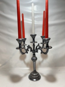 Candélabre vintage en aluminium à 5 bras, support de bougie en métal doré antique pour la décoration de mariage, banquet, hôtel, restaurant - Product Image 4