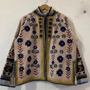 Veste courte en velours de coton respirant, brodée à la main, ethnique, unisexe, vintage, style bohème, motif floral, ouverte sur le devant, chic bohème - Product Image 1