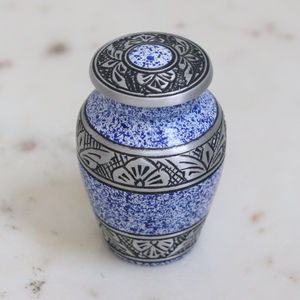 Urna de cremación de latón con impresión personalizada de la mejor calidad, pequeño recuerdo de Metal para cenizas suministrado por HHO Home Decor-Casting Technique - Product Image 1