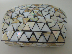 Bolso de mano de estilo mopa de latón para mujer, Cartera de mano femenina, a la moda, con diseño de mopa, hecho a mano, multicolor, 2023 - Product Image 3