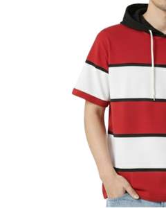 Camiseta con Capucha Personalizada para Hombre, a Rayas Rojas, Blancas y Negras, de Manga Corta, con Capucha en Contraste, Cordón y Bolsillo, Estilo Casual Urbano, Top de Verano - Product Image 3