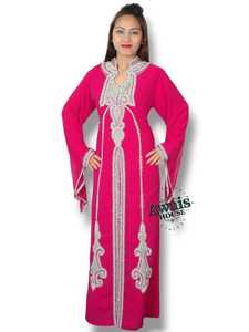 Kaftan abaya long en mousseline de soie pour femme, col montant, manches longues, uni, avec broderie de sequins et appliques, élégant et simple, idéal pour les soirées - Product Image 3