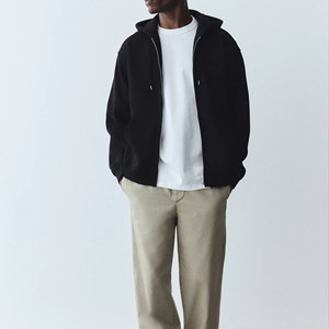 Fabricante de Sudaderas con Capucha Bordadas Personalizadas, Sudaderas con Capucha Gruesas al por Mayor - Product Image 1