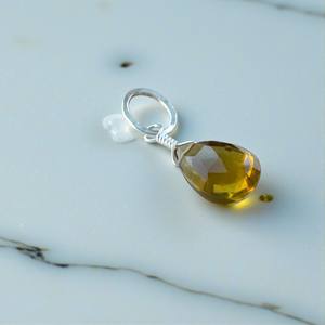 Pendentif en Onyx Vert Facetté Naturel en Forme de Poire, Plaqué Or 14K, Enroulé de Fil d'Argent, Pierre Précieuse Verte, Breloque Bijou Religieux - Product Image 2