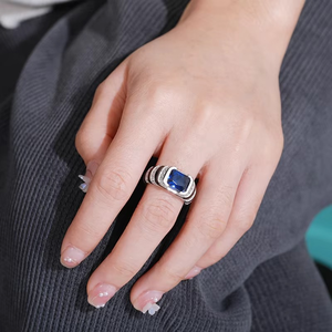 Bague Hip Hop pour Homme en Argent Sterling 925 Plaqué Or 18 carats avec Diamant Certifié IGI, Bijou de Luxe Moderne et Tendance, Pierre Brillante Minimaliste - Product Image 3