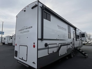 Nouveau 2025 F-o-r-e-s-t R-i-v-e-r Wildwood H-e-r-i-t-a-g-e G-l-e-n 36Fl - Product Image 3