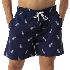 Améliorez votre expérience des sports nautiques avec nos maillots de bain pour hommes, coupe compressive, tissu extensible et protection UV pour un confort optimal. - Product Image 4