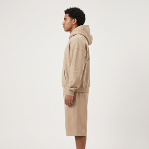Ensemble de shorts de survêtement amples pour hommes, déchirés et brodés, en molleton 100 % polyester, style décontracté, deux pièces - Product Image 3