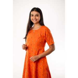 Naranja puro Ikkat algodón acampanado vestido de una pieza - Product Image 3