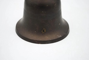 Cloche à main en laiton réglable avec manche en bois pour le chronométrage sportif, l'entraînement des enfants et son sonorité claire - Product Image 5