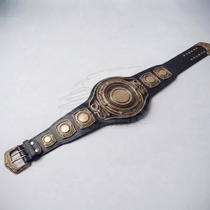 Ceinture de championnat de lutte en cuir doré avec logo central personnalisé, design détaillé, sangle ajustable taille haute pour événements sportifs - Product Image 3