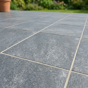 กระเบื้องพอร์ซเลน Hammer Stone Nero 20 มม. – ขนาด 600x600 มม. R11 แบบรีทัช สำหรับปูพื้นภายนอกอาคาร - Product Image 5