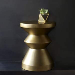 Mesa Auxiliar Metálica Contemporánea Joyful que Ilumina los Espacios Cotidianos con Estilo y Funcionalidad Inteligente - Product Image 1