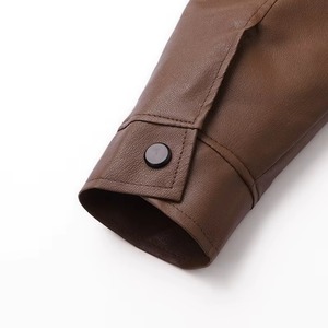 Veste en cuir PU noir pour homme, style motard, col rabattu, fermeture éclair, coupe ajustée, vêtement d'automne, veste de motard moderne et décontractée - Product Image 5