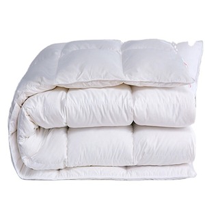 Highly Comfortable Premium <b>Winter</b> Luxury Cotton Comforters-Hot Selling New Design Reversible - Product Image 1