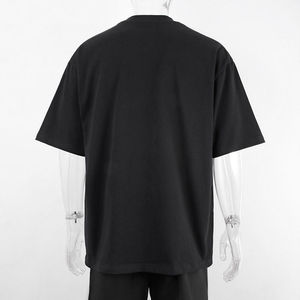 เสื้อยืดถักคุณภาพสูงแบบกำหนดเองสำหรับผู้ชายและผู้หญิง พร้อมลายพิมพ์ดิจิทัล ผลิตในปากีสถานโดยโรงงาน OEM สำหรับการค้า - Product Image 6