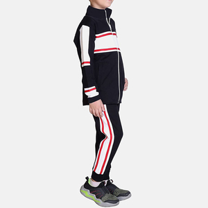 Conjuntos Deportivos Casuales para Niños con Logotipo de Marca Personalizado, Algodón y Poliéster, Color Negro, Ropa Deportiva para Niños, Conjunto Deportivo de Felpa Técnica - Product Image 2