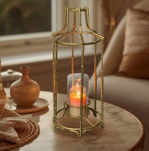 Porte-bougie en métal doré avec verre, élégant décor de table pour Noël à prix avantageux - Product Image 4