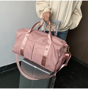 Sac de voyage avec sangle réglable, grande capacité, fermeture éclair, style unisexe pour les voyages - Product Image 1