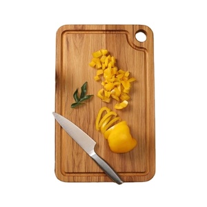 Outil de cuisine multifonction durable en bois d'olivier et planche à découper artisanal avec design coloré à la mode - Product Image 1
