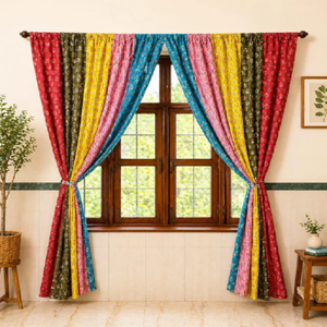 Rideau de fenêtre artisanal en patchwork de coton coloré, style draperie bohème, pour les intérieurs de salon et la décoration de la maison - Product Image 1