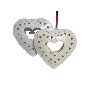 Elegante Adorno Festivo en Forma de Corazón, Artesanía Metálica para Decoración de Árboles Navideños - Product Image 3