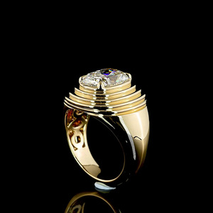 Bague de déclaration pour homme avec diamant de laboratoire taille coussin, large bande rainurée, en or rhodié 10K 14K 18K, argent 925 935, pour fiançailles et fêtes - Product Image 4