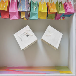 Bolsa de Regalo de Papel Reutilizable, Ecológica, Sostenible y Hecha a Mano, para Fiestas y Uso Comercial, Bolsa de Papel Personalizada con Asa - Product Image 3