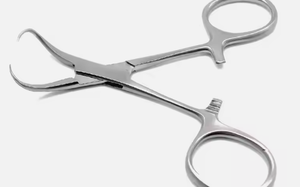 Pince à serviette chirurgicale Backhaus avec articulation à boule et à rotule, 14 cm, en acier inoxydable, à vendre - Product Image 3