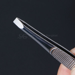 Pince à épiler en acier inoxydable à prise facile avec pointe de précision pour un façonnage détaillé des sourcils, écologique et réutilisable pour l'épilation - Product Image 6