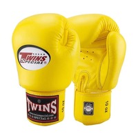 Gants de boxe légers imperméables noirs de haute qualité pour jumeaux % Cuir véritable Entraînement en plein air MMA Kickboxing