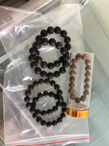 Pulsera de cuentas redondas de madera de Oud (Agarwood) negra natural Dai Binh, 8mm, 10mm, 12mm, 15mm, 18mm, Joyería Budista - Product Image 4