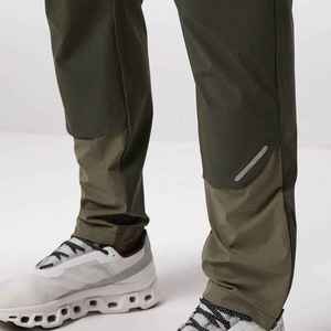 Pantalon de survêtement homme vert color block, taille élastique, séchage rapide, bande latérale, décontracté, pour l'automne, mi-lourd, tricoté, teint uni - Product Image 2