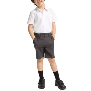 Chemises unies sur mesure fabriquées en usine, vente directe, avec short à braguette boutonnée, uniformes scolaires OEM pour garçons - Product Image 2