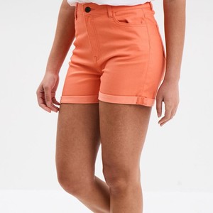 Shorts Bermuda Femme Personnalisés en Toile Corail, Taille Mi-Haute, Fermeture Boutonnée, Coupe Droite, Style Décontracté, Couleur Unie, Tissu Tissé, ODM - Product Image 2